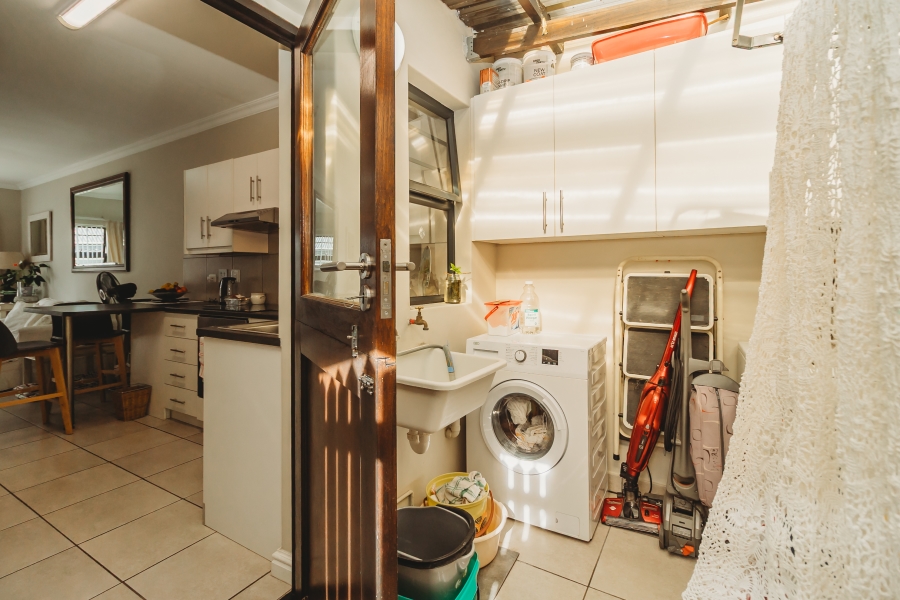 1 Bedroom Property for Sale in Blue Mountain Village Western Cape